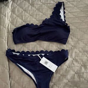 Cupshe navy shoulder bikini NWT size L
